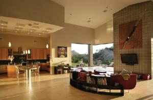 6737 SqFt - 4/5.5 bed/bath - $3,495,000