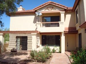 1586 SqFt - 2/2.5 bed/bath - $310,000