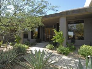4090 SqFt - 4/3.5 bed/bath - $1,595,000