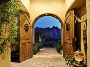 3100 SqFt - 4/4.5 bed/bath - $1,175,000