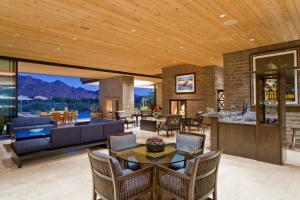 6820 SqFt - 5/5.5 bed/bath - $5,195,000