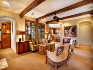 1622 SqFt - 2/2 bed/bath - $499,900