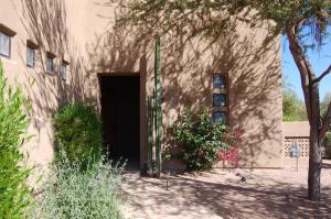 1604 SqFt - 2/2.5 bed/bath - $369,900 - Pending