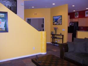 1727 SqFt - 2/2.5 bed/bath - $425,000