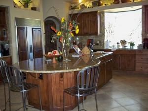 3879 SqFt - 4/4.5 bed/bath - $1,230,000