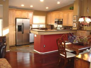 1479 SqFt - 3/2 bed/bath - $387,000