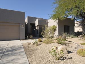 1955 SqFt - 2/2 bed/bath - $420,000 - Pending