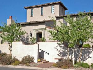 2430 SqFt - 2/2.5 bed/bath - $899,000
