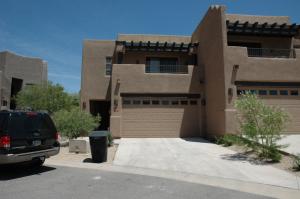 2525 SqFt - 2/2 bed/bath - $300,000