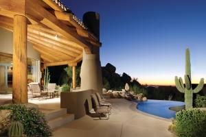 6800 SqFt - 4/5 bed/bath - $3,500,000