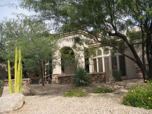 4758 SqFt - 5/4.5 bed/bath - $1,210,000