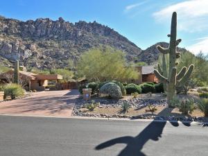4832 SqFt - 5/5 bed/bath - $895,000