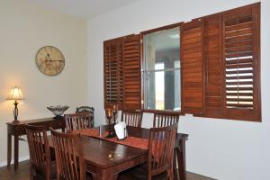 3608 SqFt - 5/3.5 bed/bath - $675,000