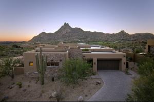 4912 SqFt - 4/4.5 bed/bath - $2,698,000