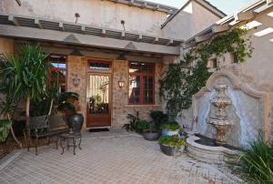 2455 SqFt - 3/3 bed/bath - $1,295,000