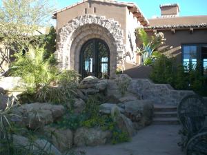 5233 SqFt - 3/4.5 bed/bath - $2,550,000