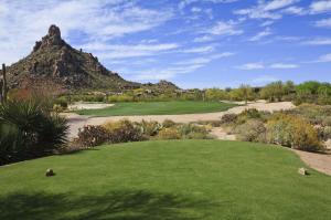 Desert Highlands 658
