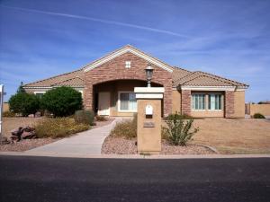 Bank owned home in Queen Creek Bank owned home in Queen Creek