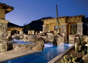 6500 SqFt - 4/4.5 bed/bath - $2,999,995
