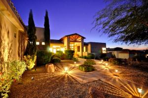 4536 SqFt - 4/4.5 bed/bath - $984,275
