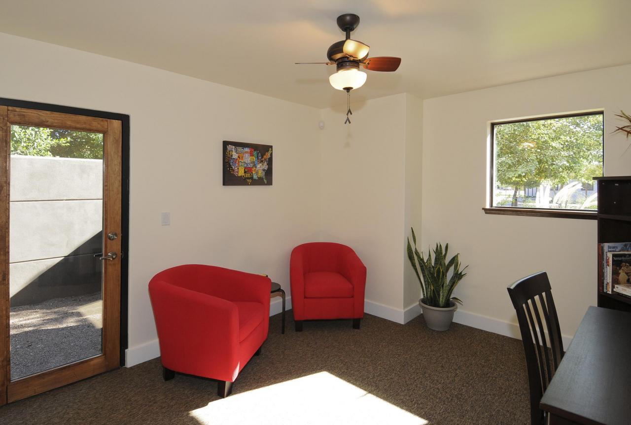 1300 W 5TH Street Unit 1012 - 6771445
