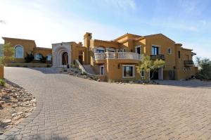 6610 SqFt - 5/5.5 bed/bath - $2,950,000