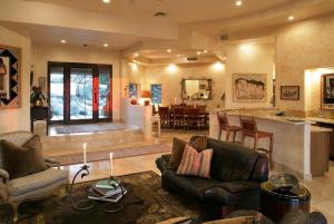 5481 SqFt - 4/4.5 bed/bath - $1,499,000