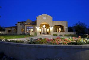 6900 SqFt - 5/7 bed/bath - $3,095,000