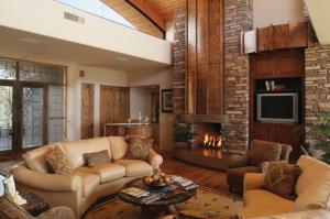 4322 SqFt - 4/4 bed/bath - $1,895,000
