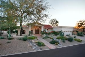 Pinnacle Peak CC home for sale