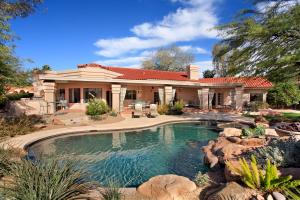 Pinnacle Peak CC home for sale