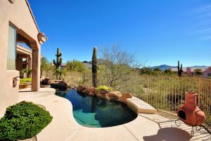 3529 SqFt - 4/3.5 bed/bath - $525,000