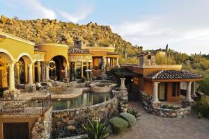 5700 SqFt - 4/5 bed/bath - $3,700,000