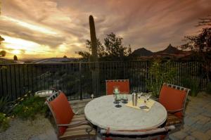 3127 SqFt - 2/2.5 bed/bath - $788,000