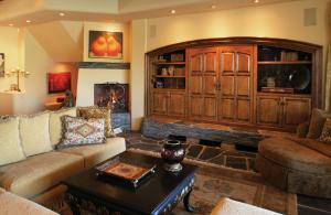 5106 SqFt - 4/3.5 bed/bath - $1,850,000