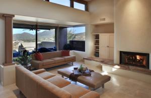 2296 SqFt - 3/3 bed/bath - $599,000