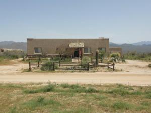 Granite Mountain Area Non-HOA Property home for sale