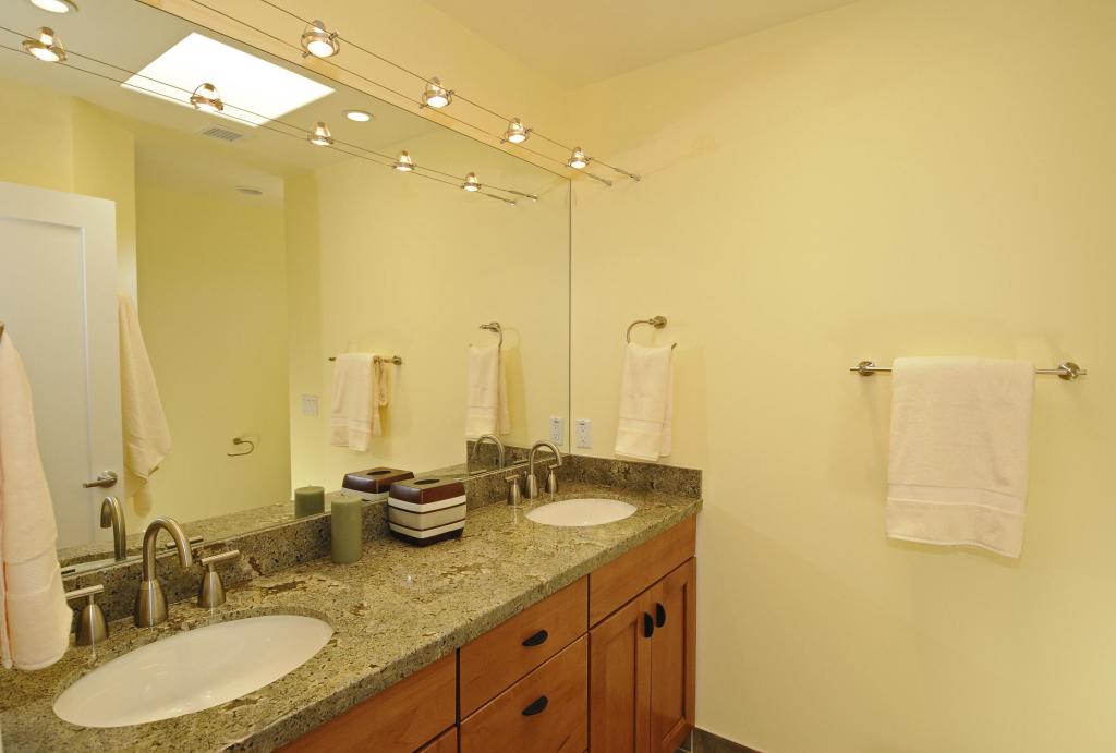 1300 W 5TH Street Unit 1001 - 6771395