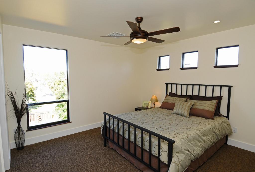 1300 W 5TH Street Unit 1001 - 6771397
