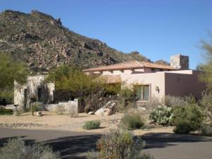 2632 SqFt - 2/2 bed/bath - $450,000