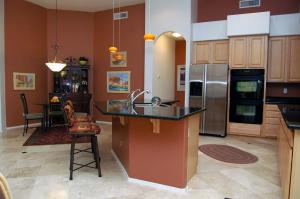 2941 SqFt - 4/3 bed/bath - $499,000