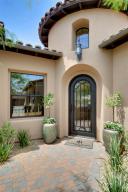 2613 SqFt - 2/2.5 bed/bath - $749,900 - Pending