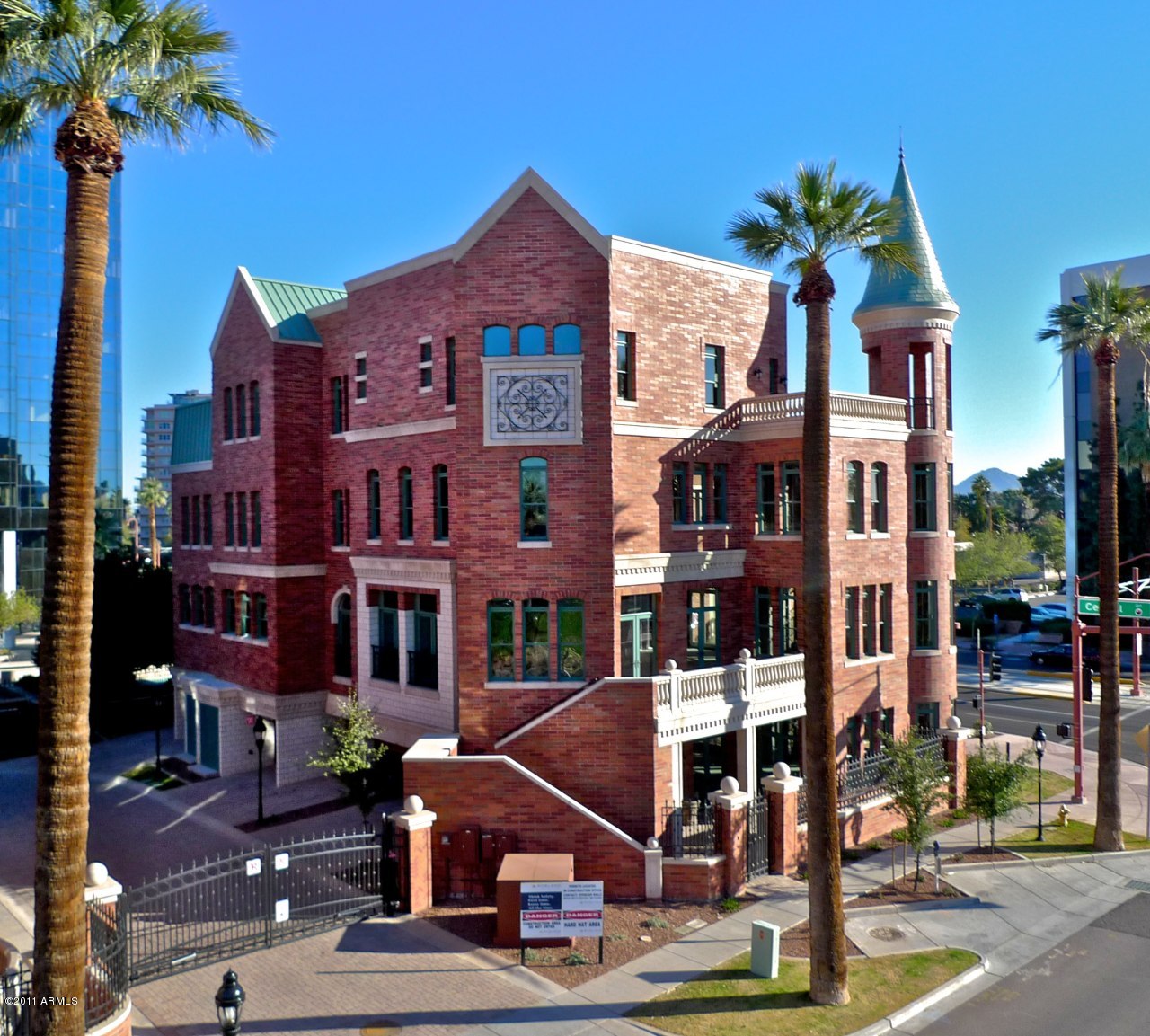 2006 N Central Avenue - 6770828