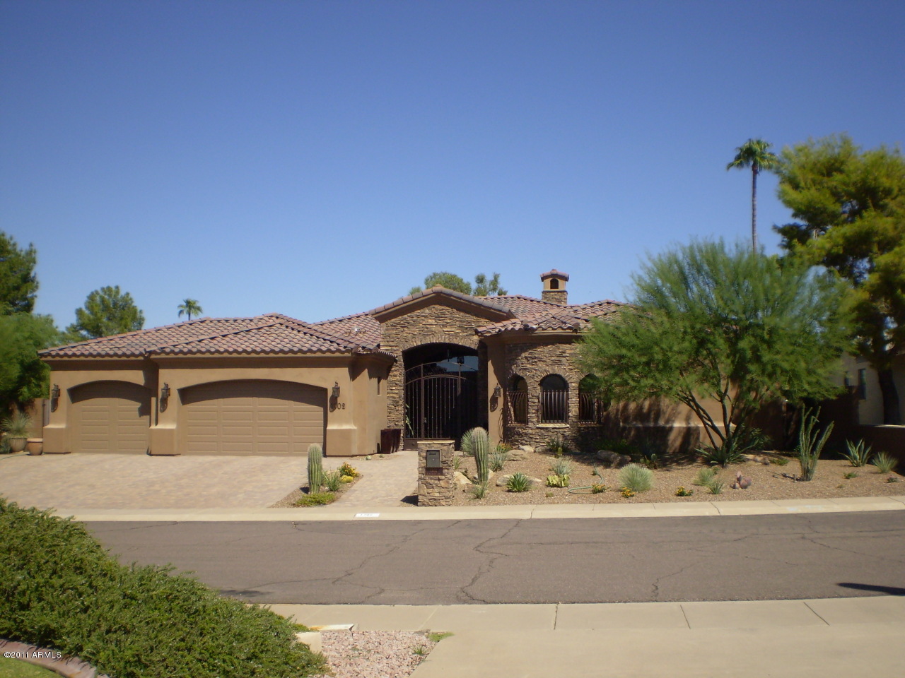 Photo of Listing #4567001