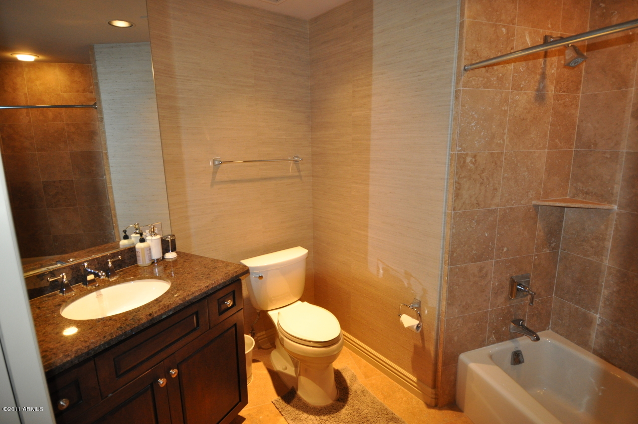 7175 E CAMELBACK Road Unit 3072 - 6779032