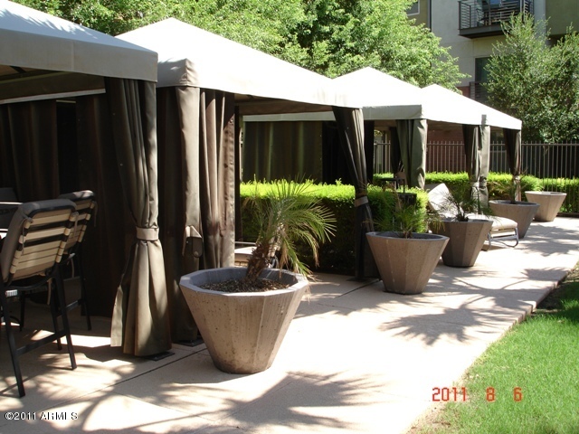 525 W LAKESIDE Drive Unit 150 - 6780271