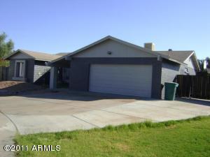 1011 RIVIERA Circle