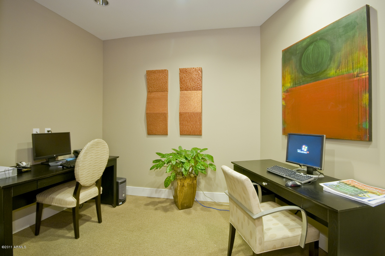 2211 E Camelback Road Unit 902 - 6782990