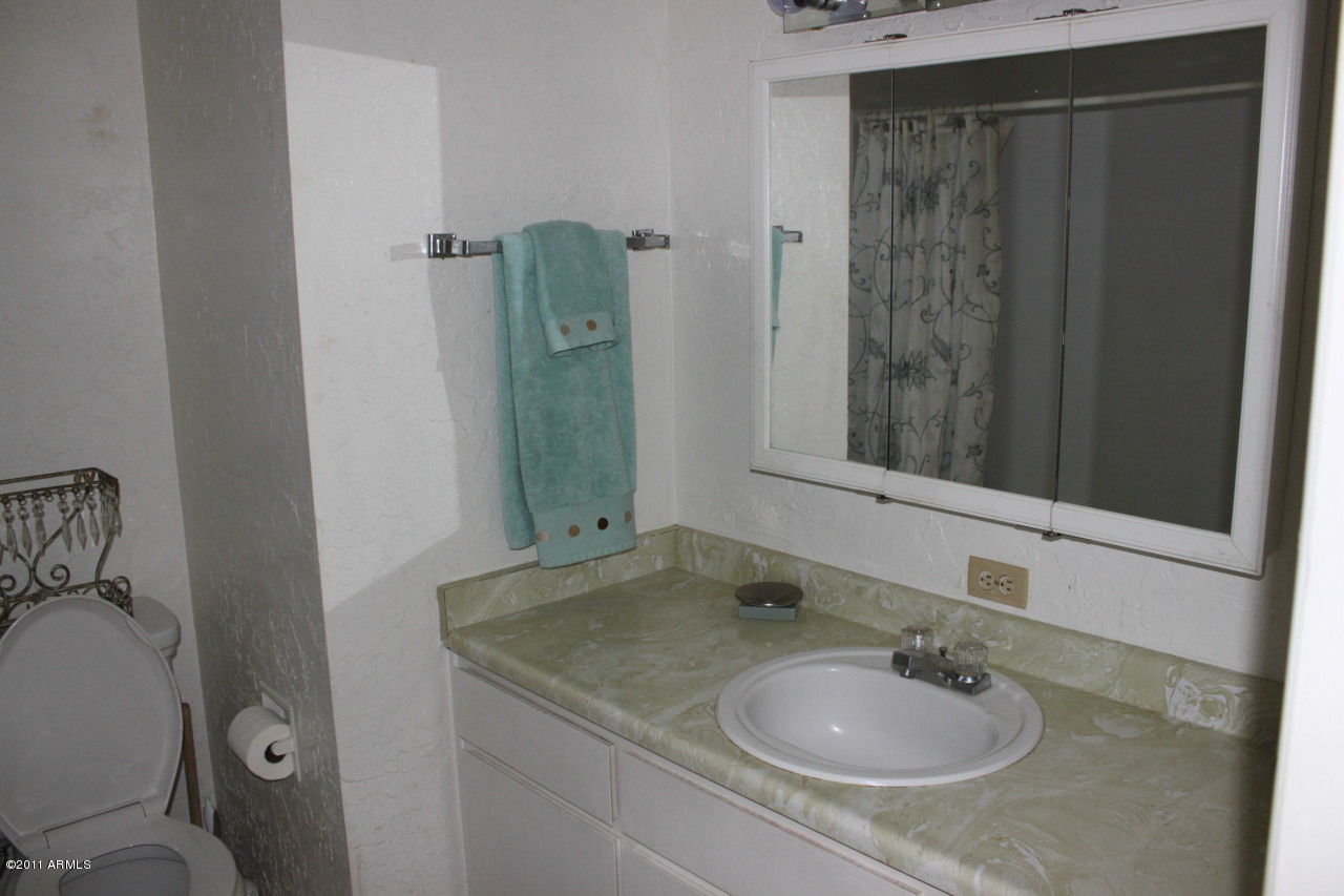 4848 N WOODMERE FAIRWAY Road Unit 12 - 6783909