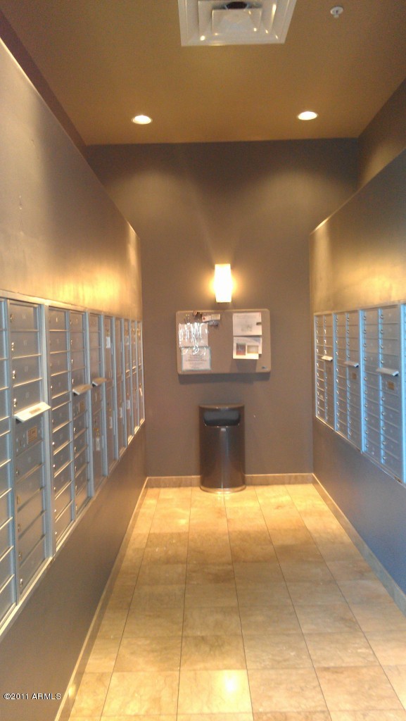 945 E Playa del norte -- Unit 2022 - 6784326